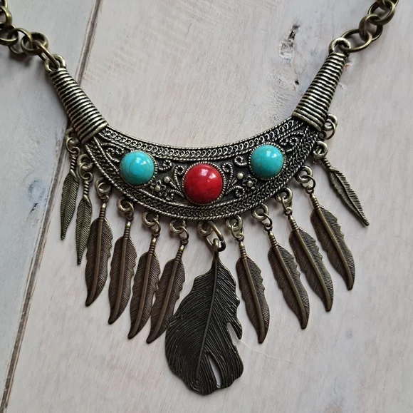 Beautiful Boho Necklace - Picture 4 of 8